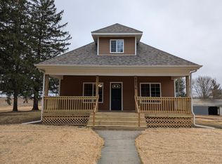 6954 S Prairie Rd, Ashton, IL 61006