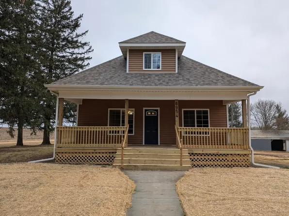 6954 S Prairie Rd, Ashton, IL 61006