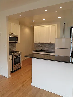 Rented by R New York | media 23