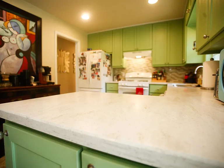 7220 Amherst Dr — Photo 8