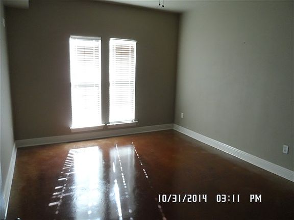 2nd image of 204 Riverlands Dr