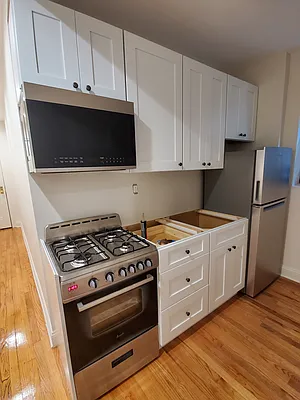 Rented by Lang Realty LLC | media 6