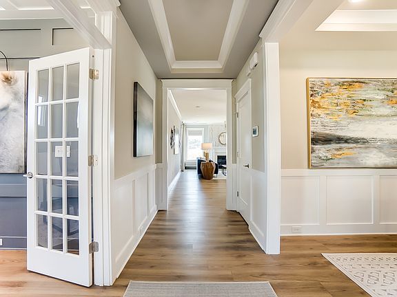 These photos are representative of this floor plan, but all options may not be available in every co