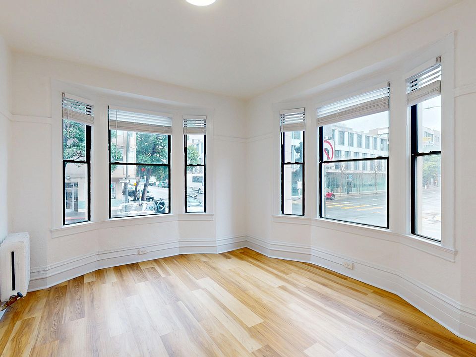 1st image of 156 Franklin St #101
