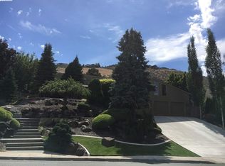 237 Hillview Dr, Richland, WA 99352