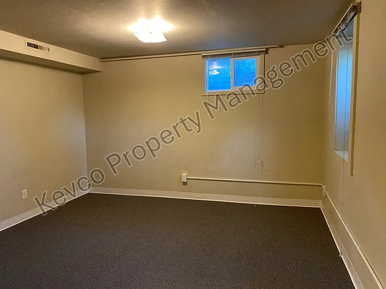 1313 Fairview Dr — Photo 23