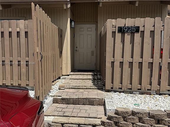 2nd image of 1925 SW 81st Ter