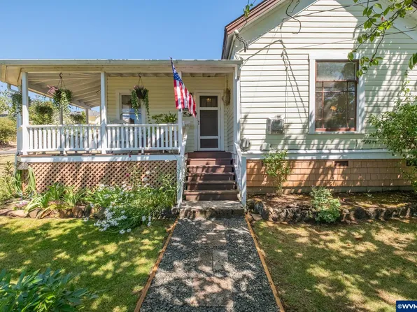 730 N Main St, Brownsville, OR 97327