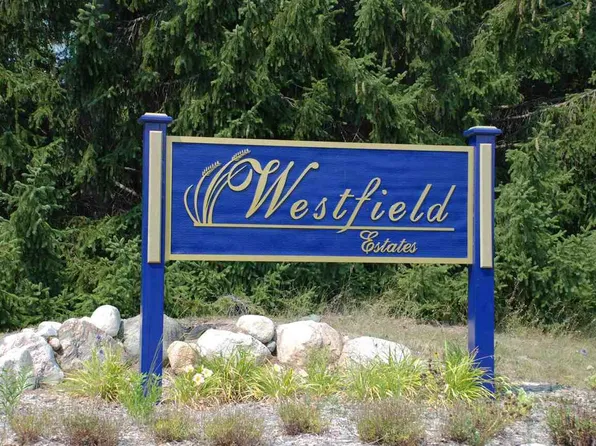 1906 Hansen Cir #33, Grawn, MI 49637