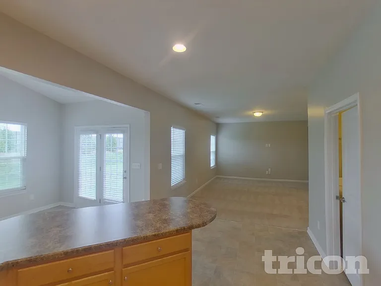 2637 Candlewick Ct — Photo 5