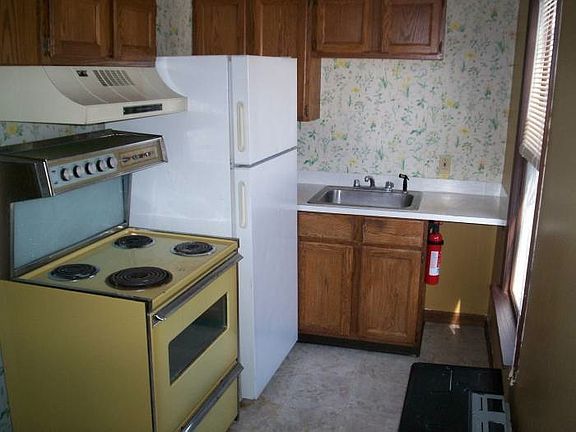2nd image of 109 Union Ave APT 6