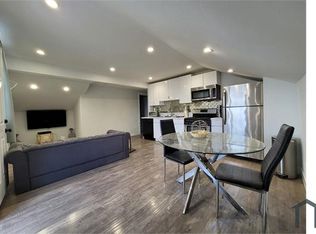 532 N Berendo St #C, Los Angeles, CA 90004