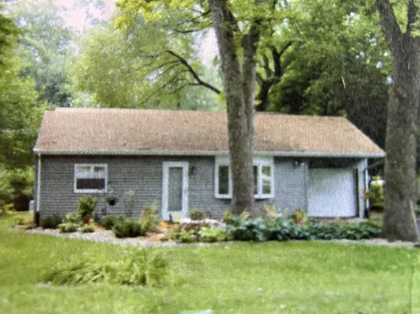 5710 Winnequah Trail, Monona, WI 53716