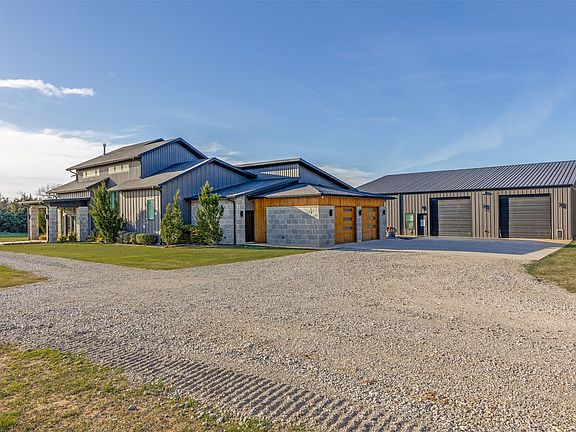 2nd image of 2687 N Trinity St