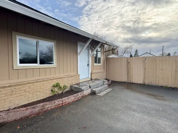 1379 Temple Ave, Santa Rosa, CA 95404