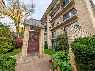 6221 N Niagara Ave APT 408, Chicago, IL 60631