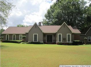 8237 Stateline Rd, Olive Branch, MS 38654