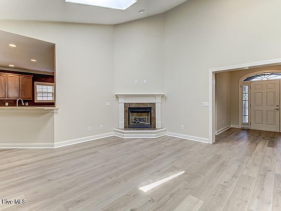 5th image of 2145 Talmage Drive