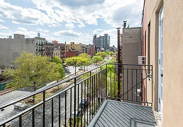 Rented by Weinstein Realty Group