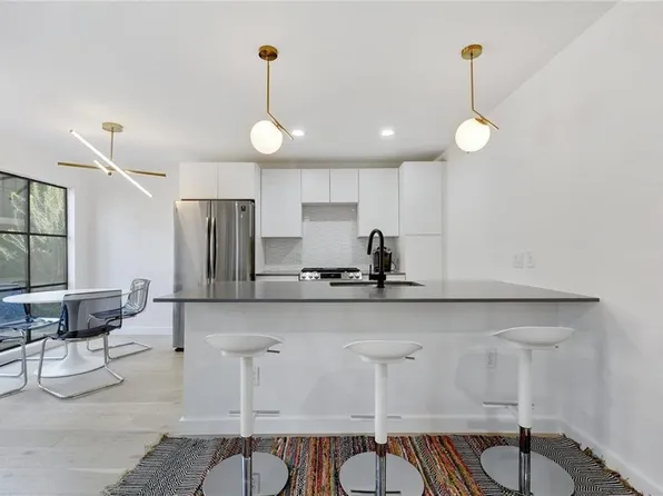 400 E 30th St, Austin, TX