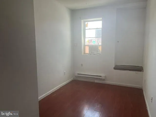 533 E Landis Ave #C — Photo 8
