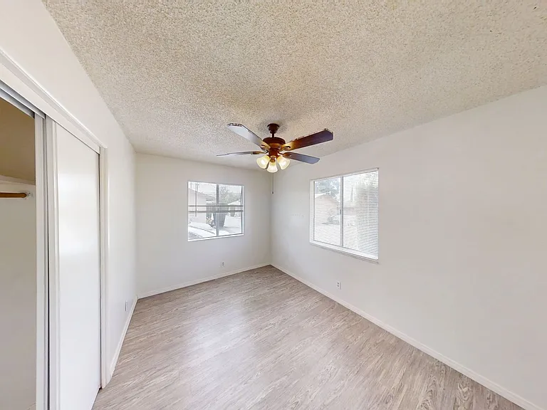 34261 Avenue J — Photo 5