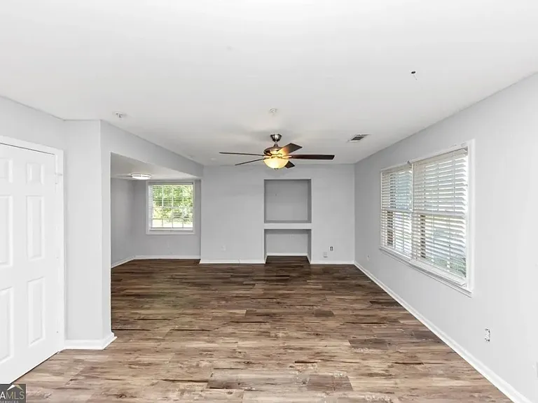 Forest Villa Dr NW — Photo 13