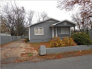 2nd image of 2516 26th St