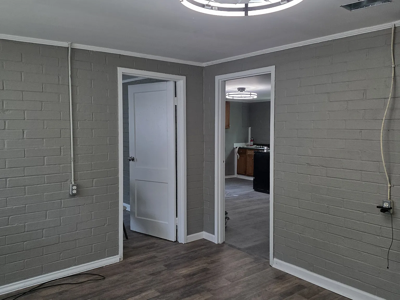 2 bed, 784 sqft, $850 — Photo 2