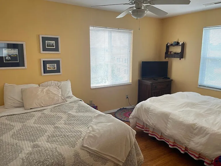 1603 Perrin Dr — Photo 5