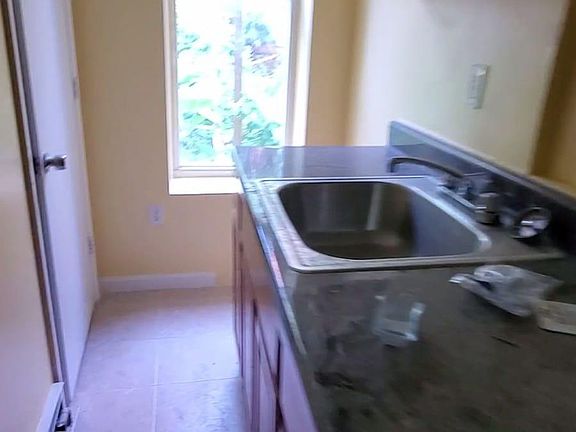 4th image of 373 E 154th St APT 4L