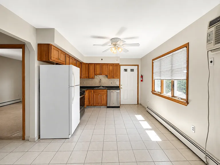 120 Fenner Ave #2 — Photo 8