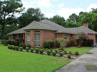 2903 Landmark Dr, Baytown, TX 77521
