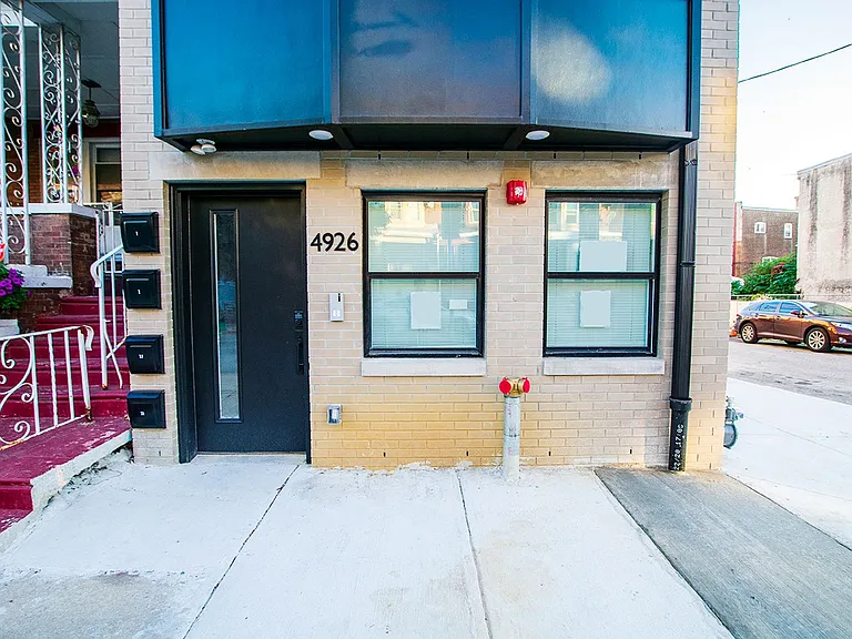 4926 Locust Street — Photo 14