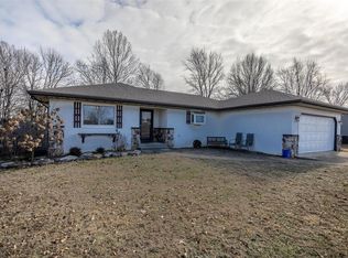1500 Lana Dr, Lebanon, MO 65536
