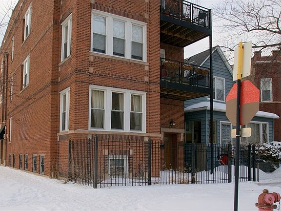 2nd image of 3142 W Cullom Ave APT 1W