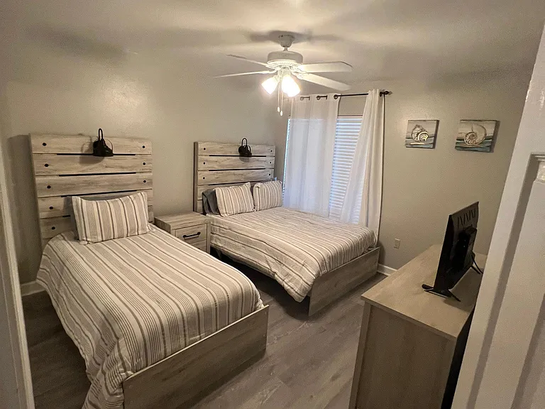 5779 Avista Dr — Photo 19