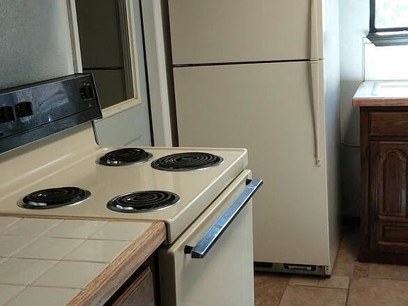 2nd image of 104 Dennis Pl