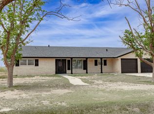 865 Boston Rd, Levelland, TX 79336