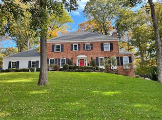 18 Dale Dr, Morristown, NJ 07960