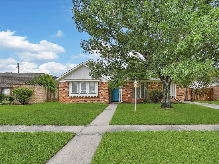 626 Park Knoll Ln — Photo 22