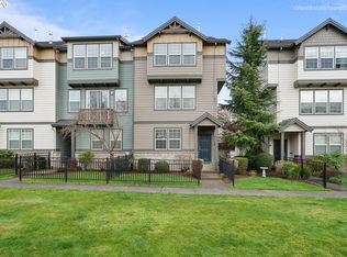 714 Oak Hollow Dr, Newberg, OR 97132