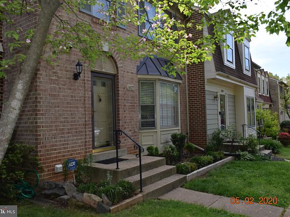 3rd image of 14819 Hatfield Sq