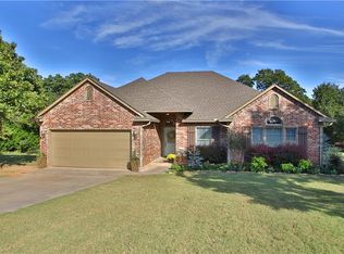 127 Tulip Trl, Edmond, OK 73025