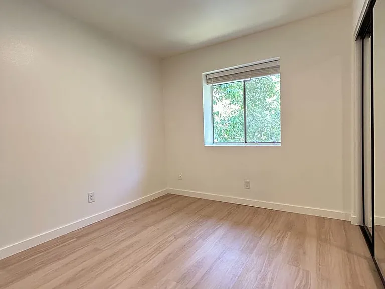 529 W. Victoria - 1236 San Pascual — Photo 27