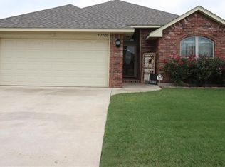 10705 SW 35th St, Yukon, OK 73099