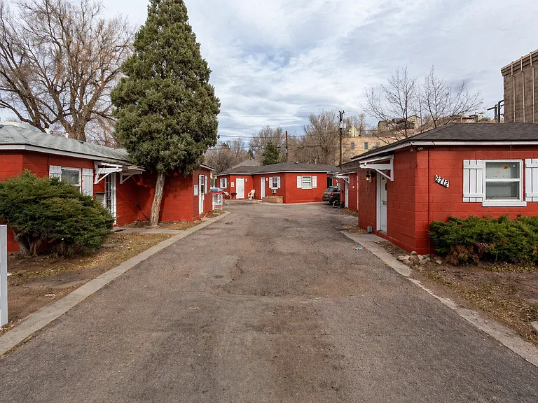 2712 W Colorado Ave — Photo 3