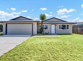 19745 Hemlock Ln, Lemoore, CA 93245