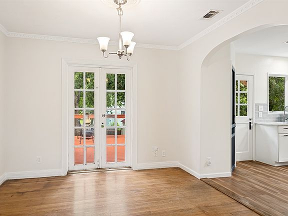 5th image of 7011 Hammond Ave