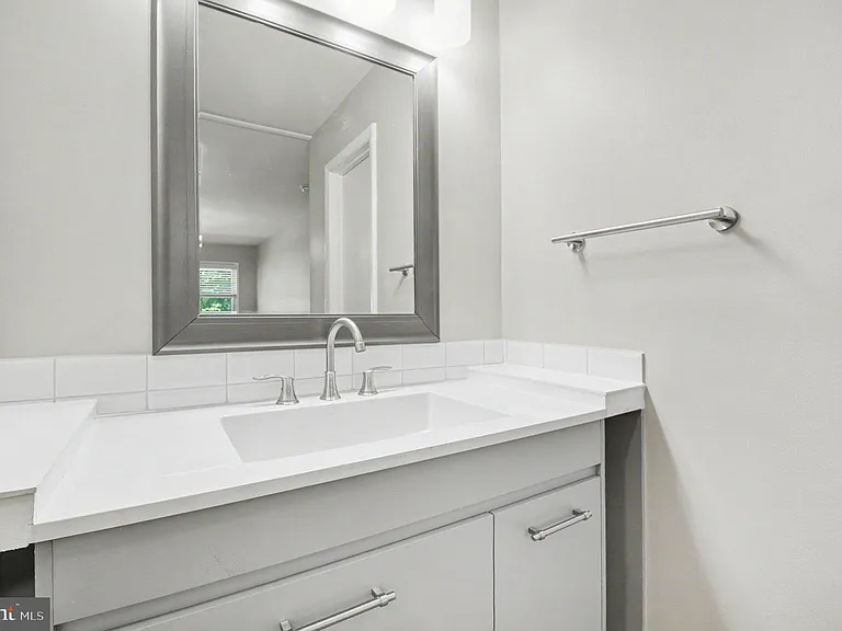 4522 Glendale Rd — Photo 12